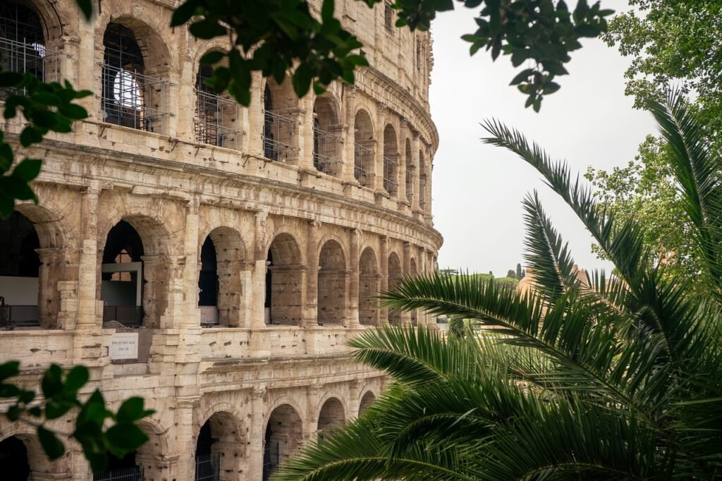 Римский Колизей — величайший амфитеатр античности