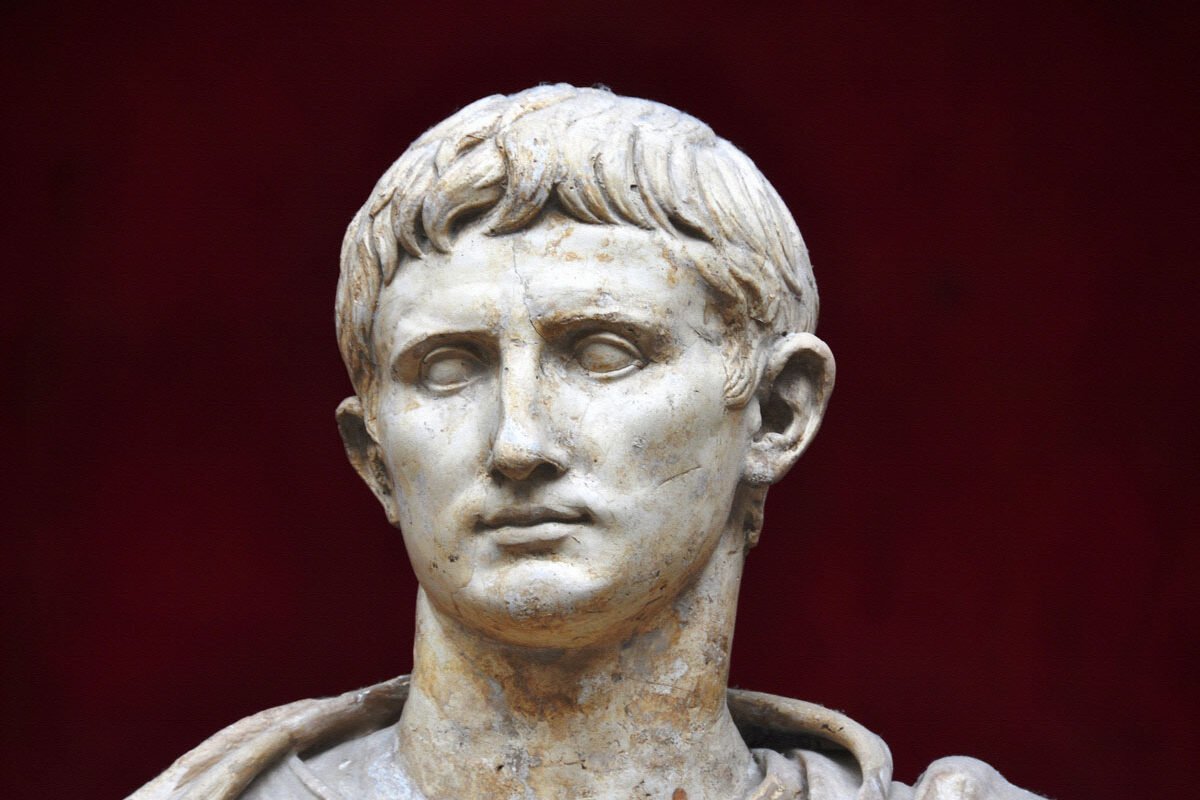Император Август: “Я принял Рим кирпичным, а оставляю его мраморным”