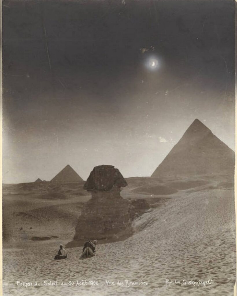 Пирамиды Гизы, Большой сфинкс и солнечное затмение