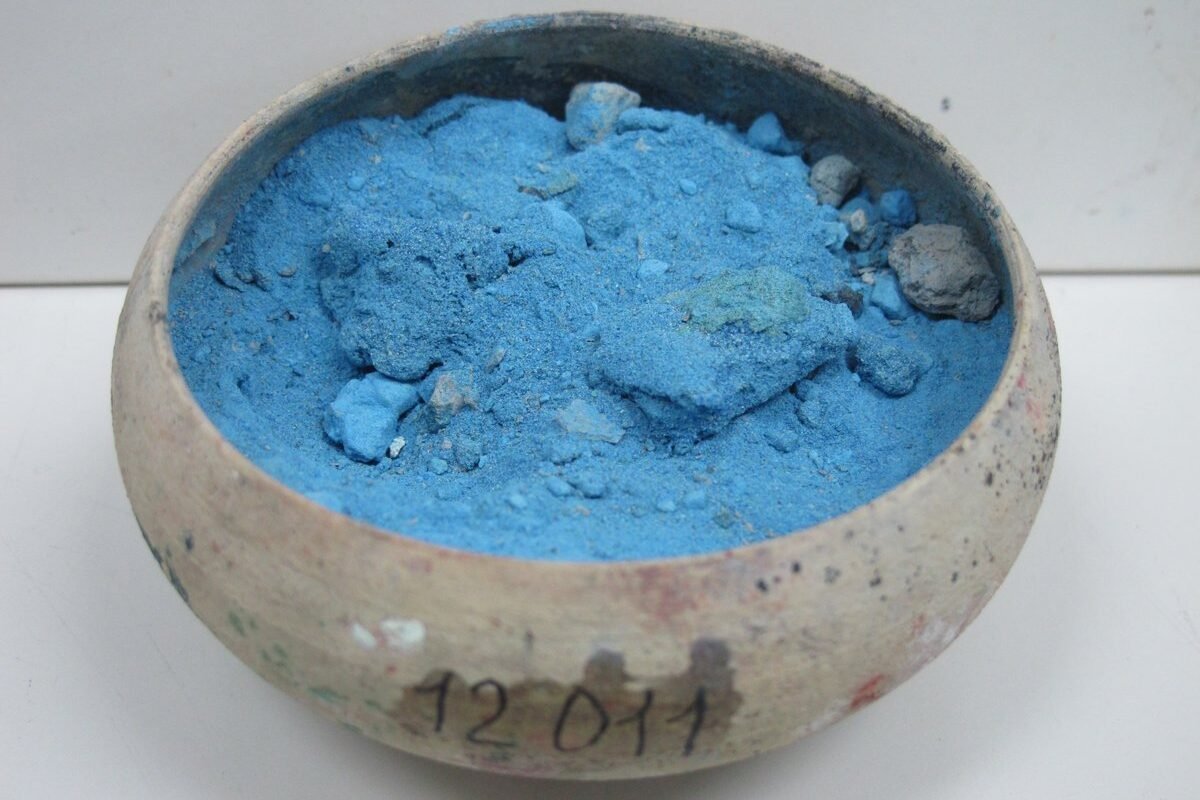 В Помпеях найдена чаша с загадочным синим пигментом