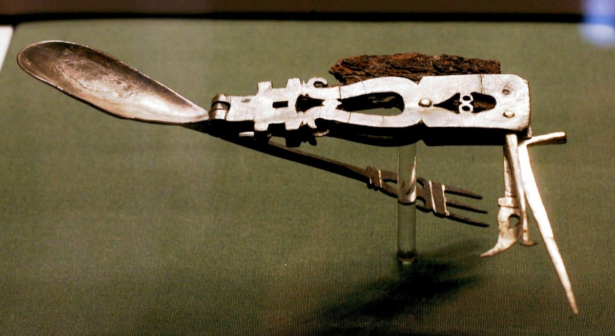 Римский складной армейский нож