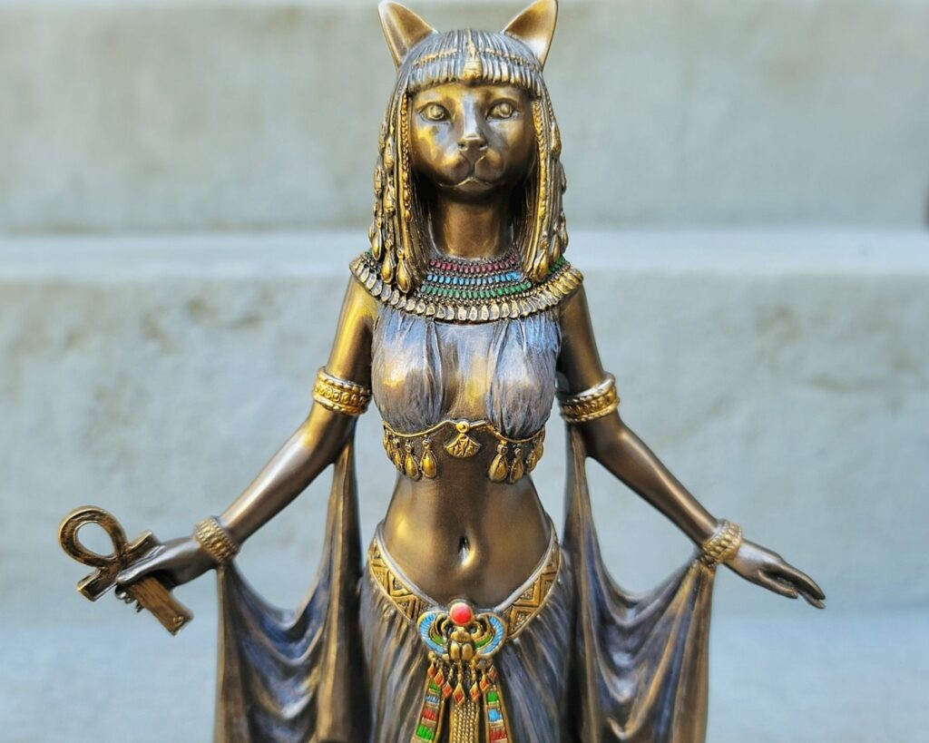 Древнеегипетская богиня Бастет