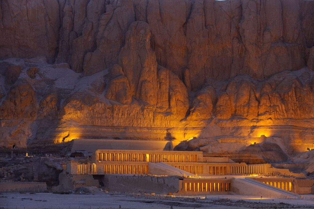 Женщина-фараон Хатшепсут: 10 интересных фактов