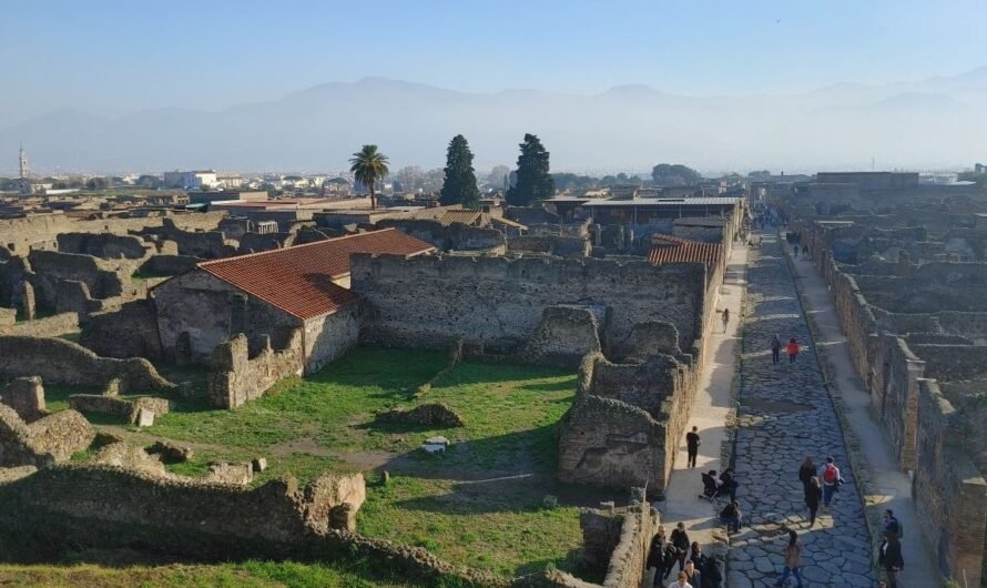Помпеи: застывший во времени древнеримский город