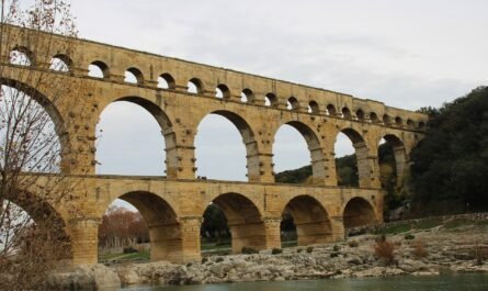 Зачем в Древнем Риме строили акведуки?