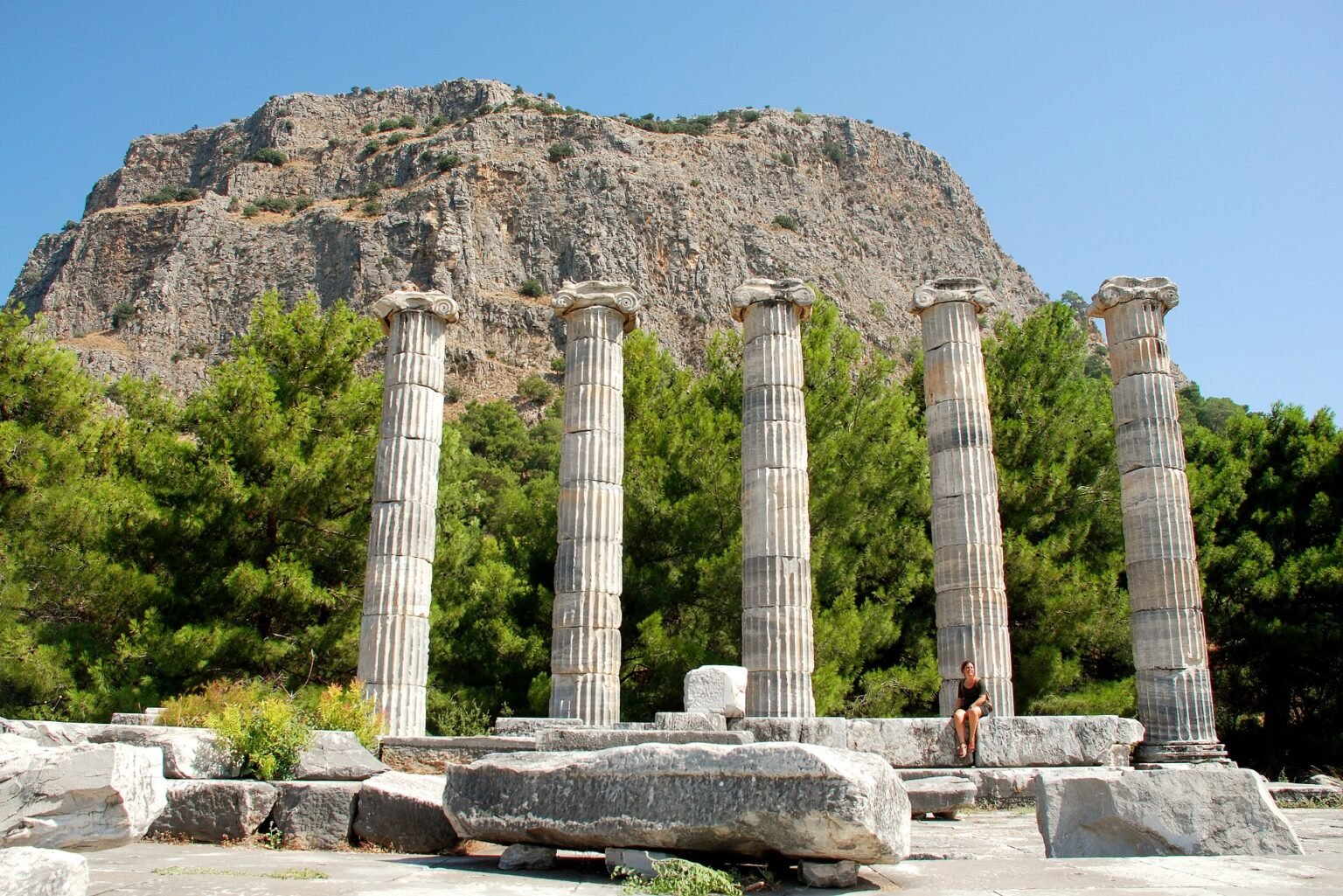 priene-2578416_1920-1536x1025.jpg