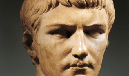 Император Калигула: путь от великого политика до безумца на троне