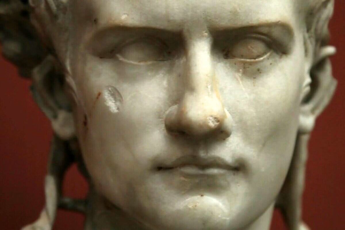 Заслужил ли император Калигула репутацию безумного тирана?