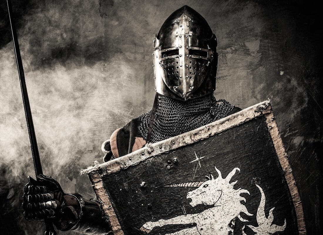 Средневековое общество и "идеальный рыцарь"