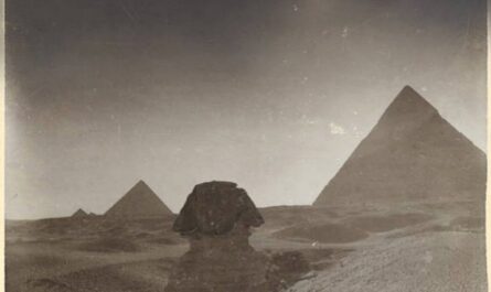 Пирамиды Гизы, Большой сфинкс и солнечное затмение