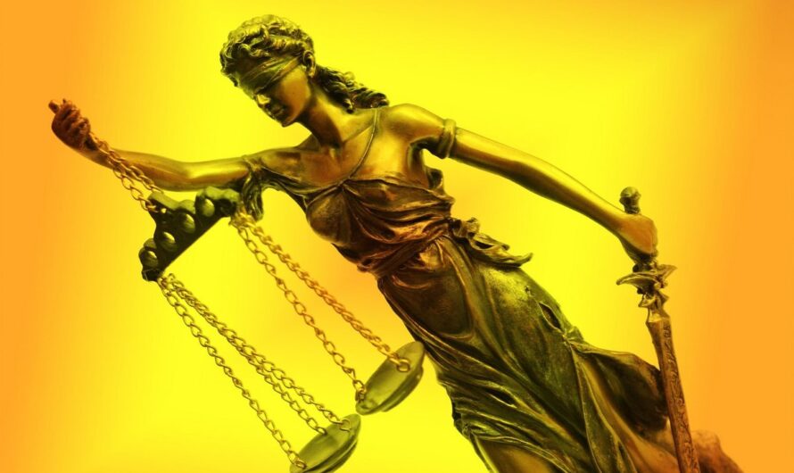 Почему древние греки изображали богиню правосудия с завязанными глазами и весами в руке?