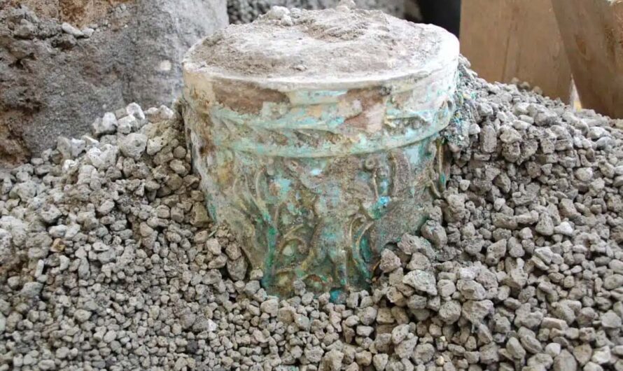 Египетский сосуд найден на кухне заведения быстрого питания в Помпеях