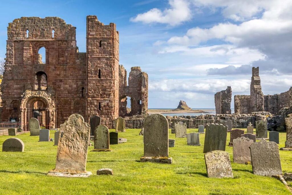 Викинги в Линдисфарне