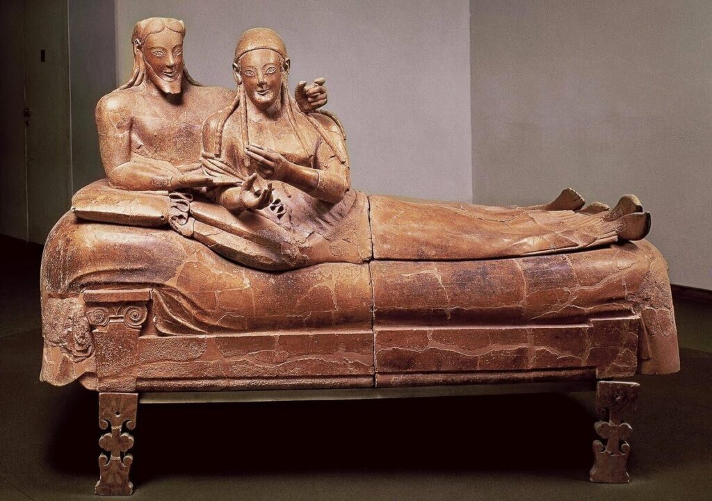 Что римляне позаимствовали у этрусков